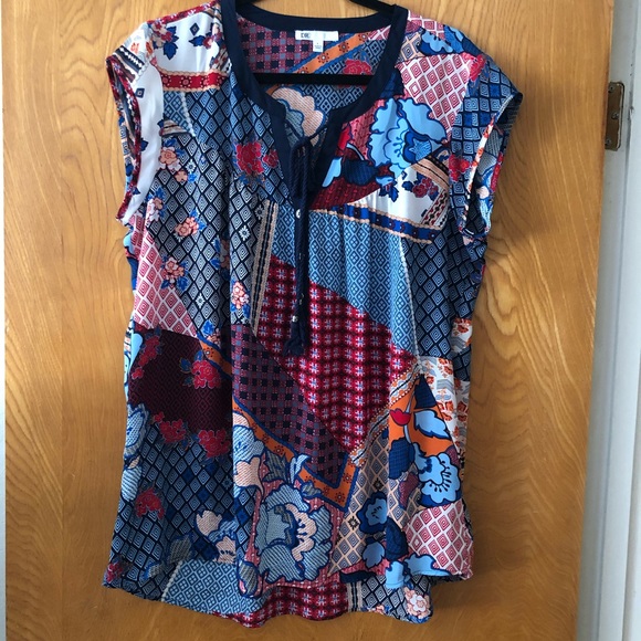 Daniel Rainn Tops - DR2 multi pattern tie front SS blouse L